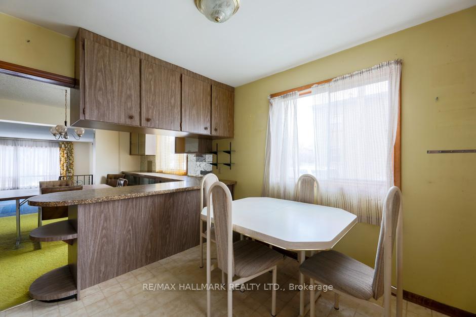 Photo 10 of 154 County Road 28, Prince Edward County, Ameliasburg Ward — HOMEH