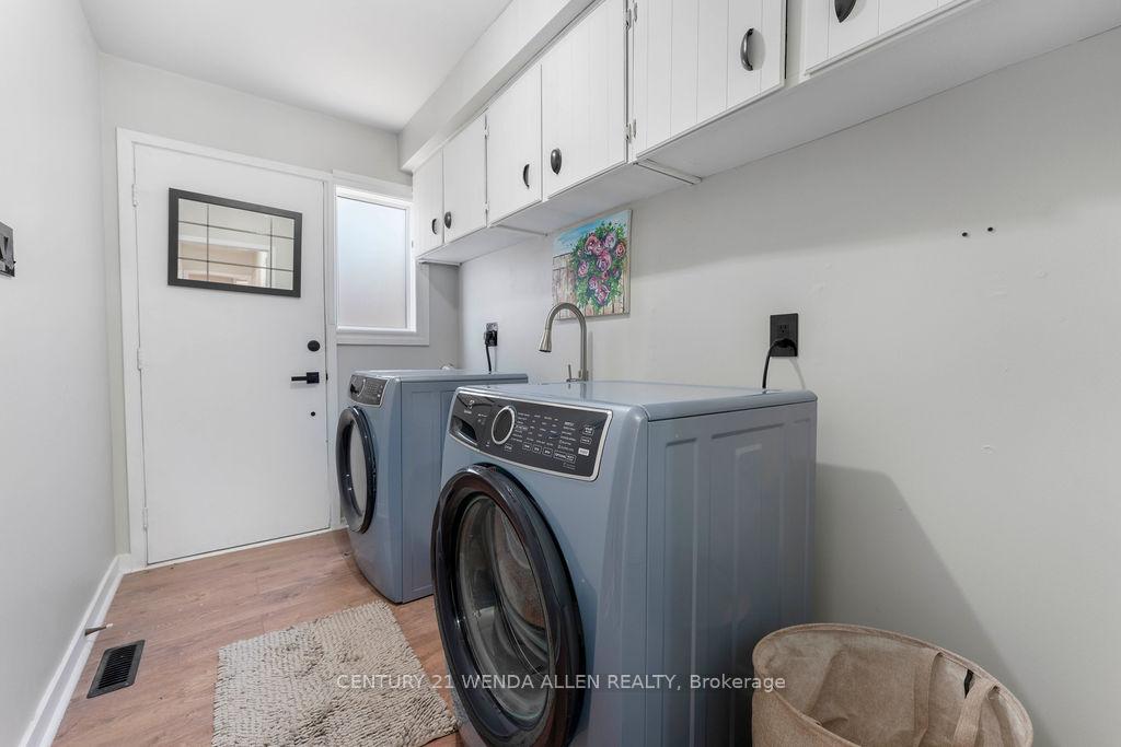 Photo 17 of 2 Ribblesdale Drive, Whitby, Pringle Creek — HOMEH