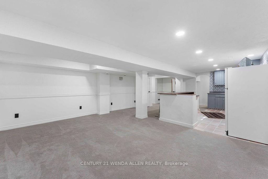 Photo 34 of 2 Ribblesdale Drive, Whitby, Pringle Creek — HOMEH