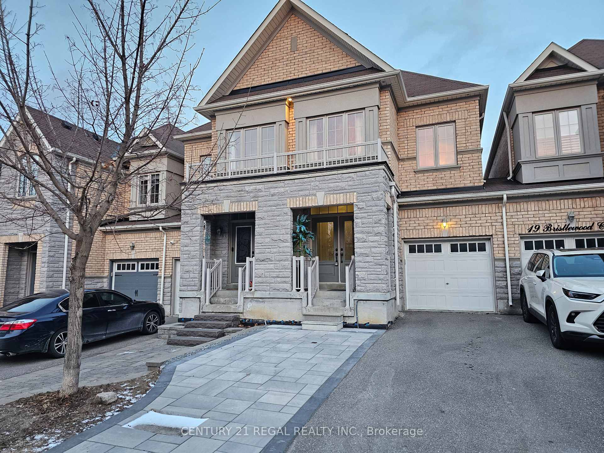 Photo 1 of 17 Bristlewood Crescent, Vaughan, Patterson — HOMEH