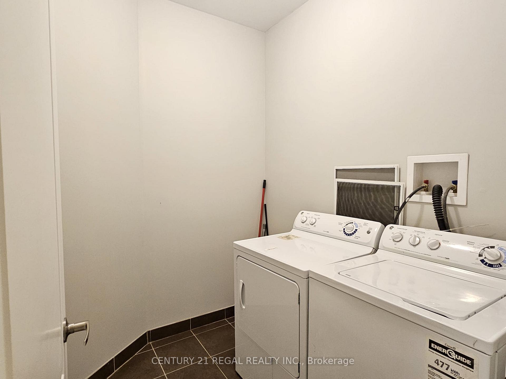 Photo 15 of 17 Bristlewood Crescent, Vaughan, Patterson — HOMEH