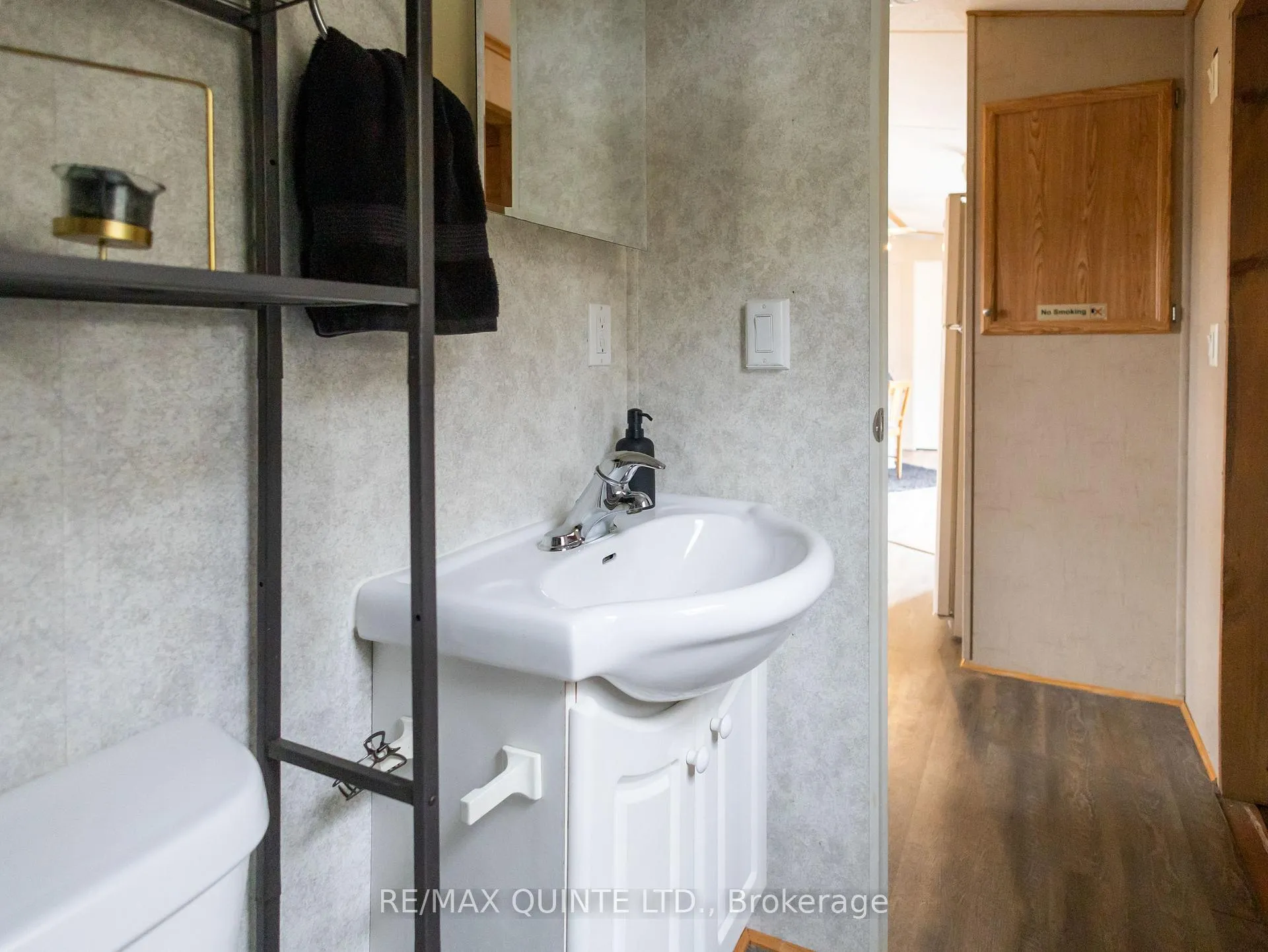 Photo 40 of 55 County Road 14, Prince Edward County, Sophiasburg Ward — HOMEH
