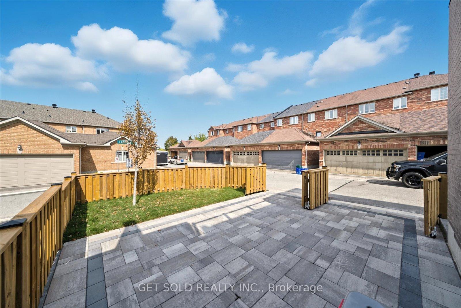 Photo 3 of 63 Laval Street, Vaughan, Vellore Village — HOMEH