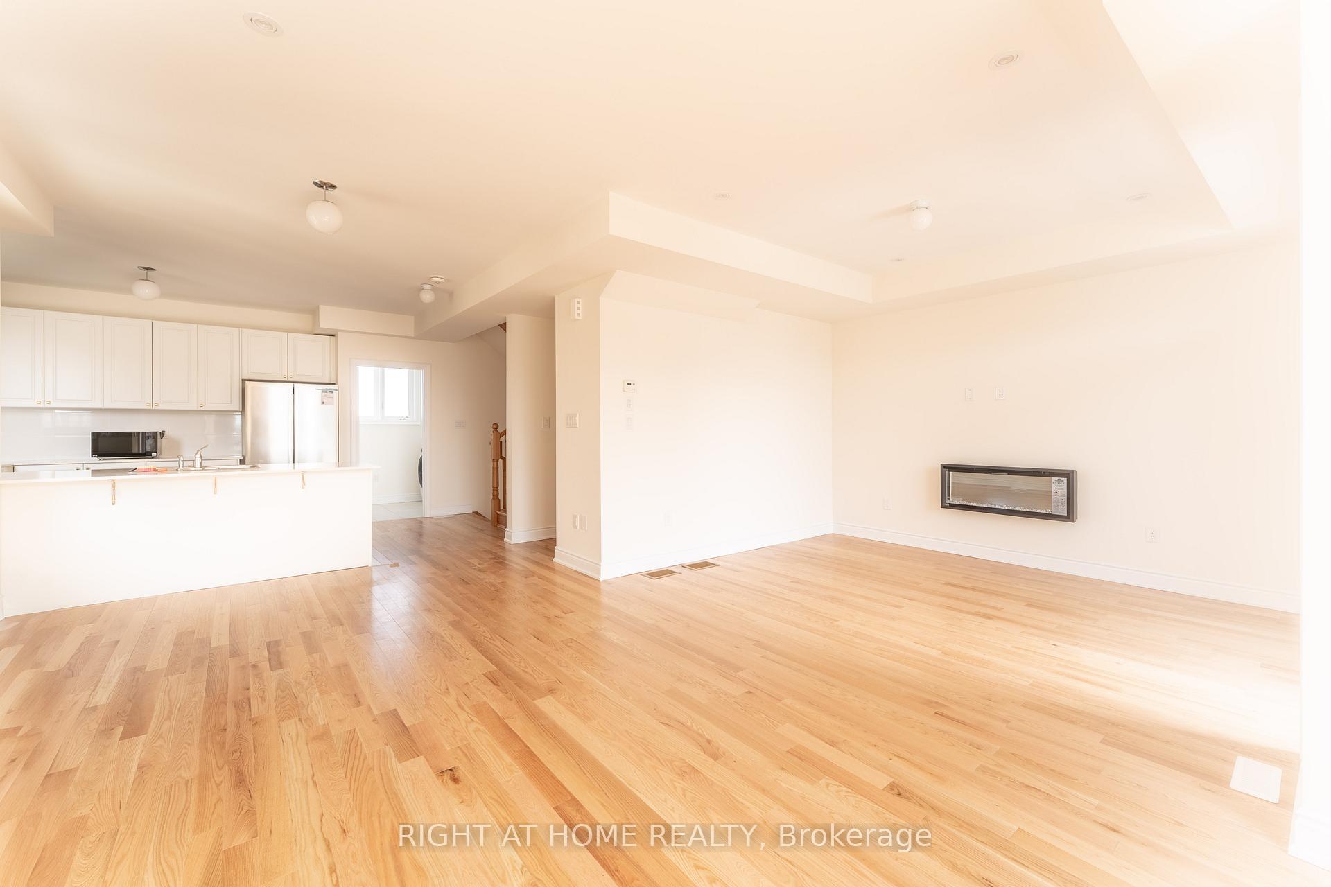 Photo 9 of 145 Tennant Circle, Vaughan, Vellore Village — HOMEH