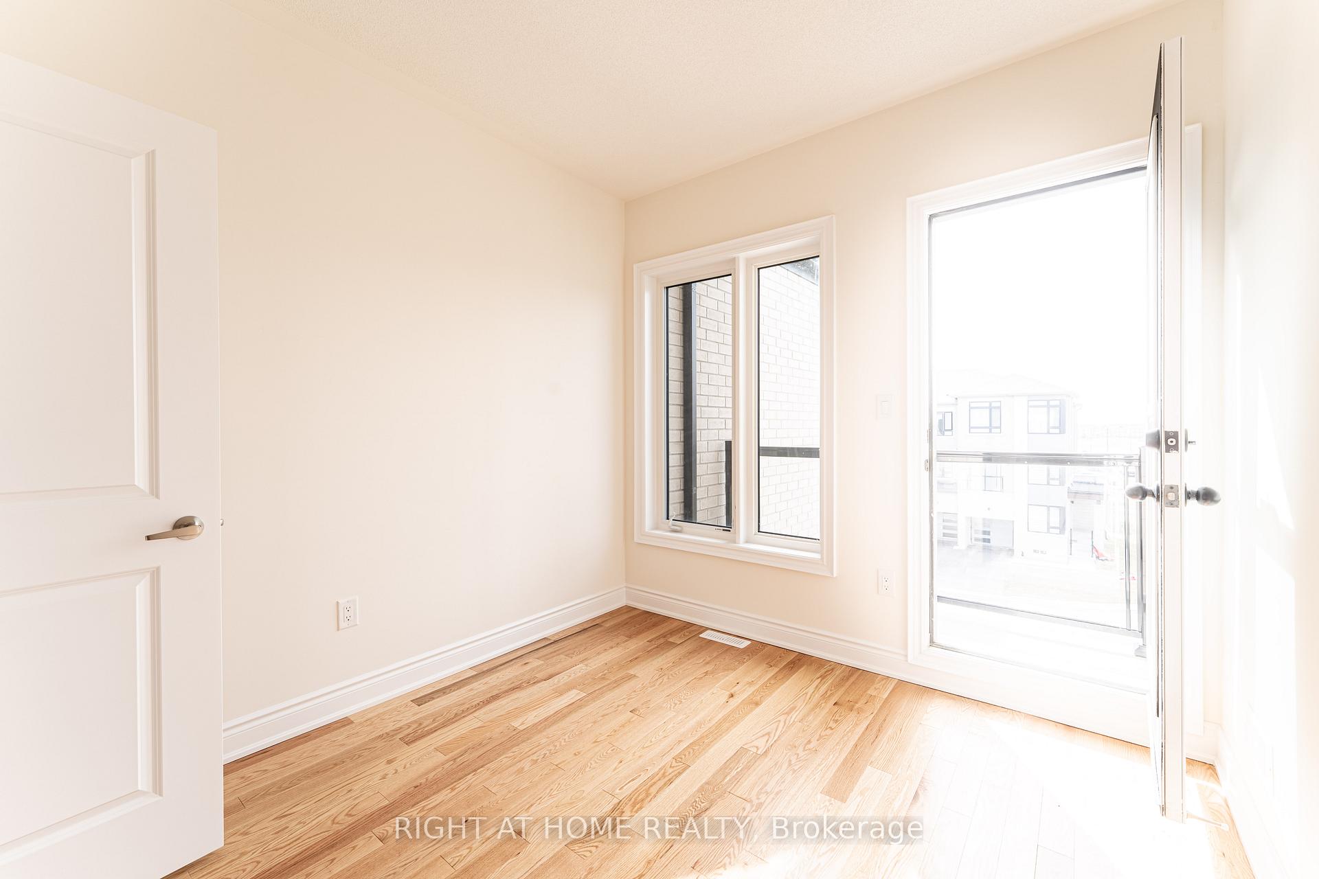 Photo 20 of 145 Tennant Circle, Vaughan, Vellore Village — HOMEH