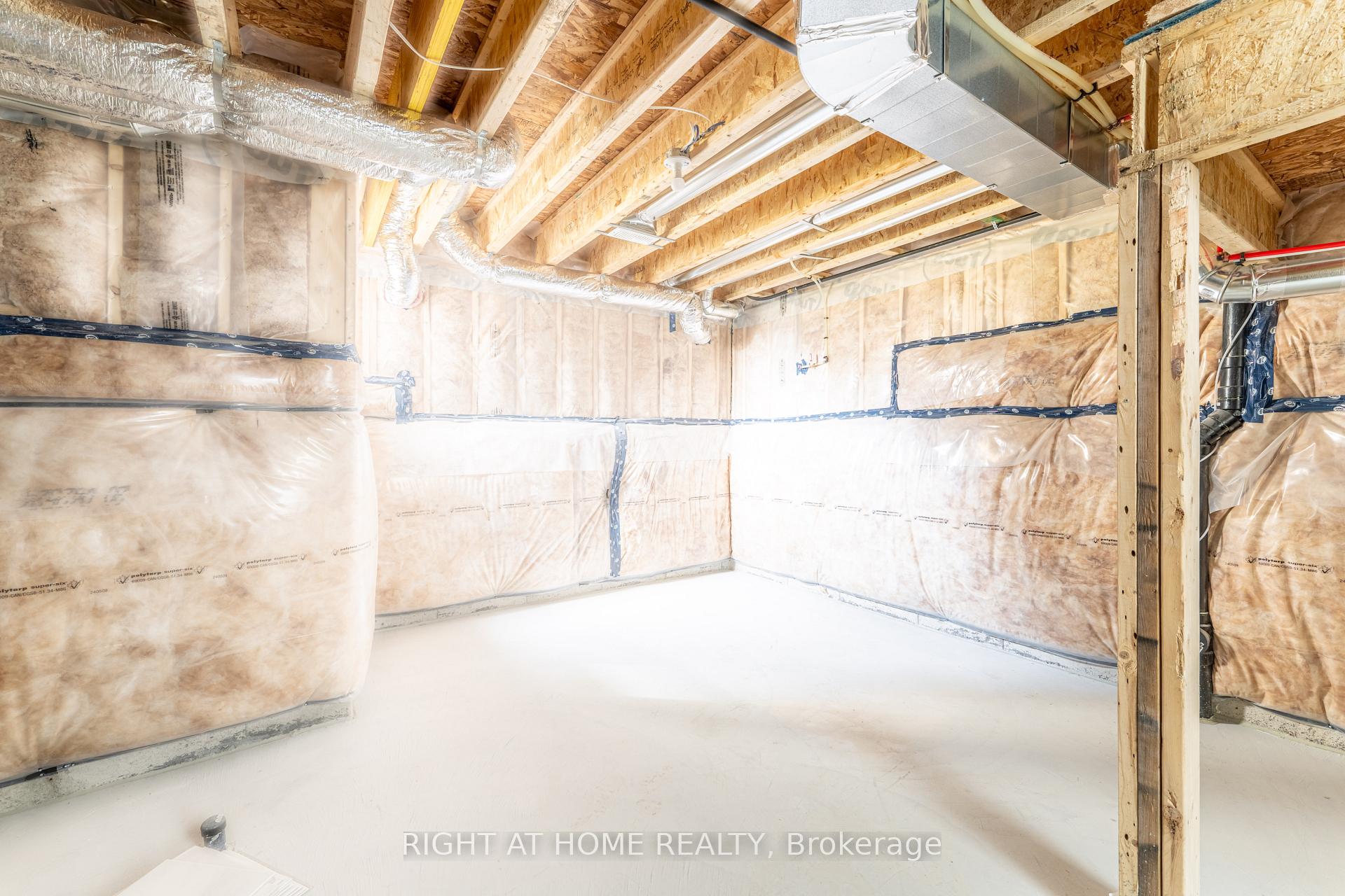 Photo 38 of 145 Tennant Circle, Vaughan, Vellore Village — HOMEH