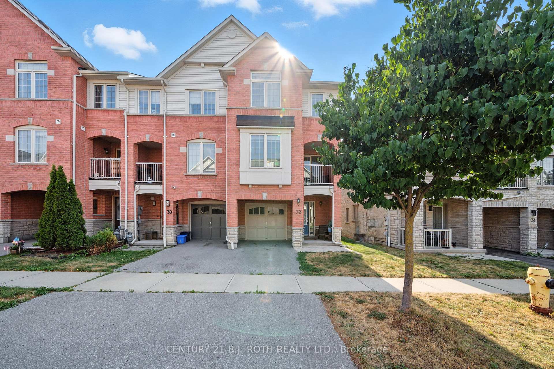 Photo 1 of 32 Linnell Street, Ajax, Central East — HOMEH