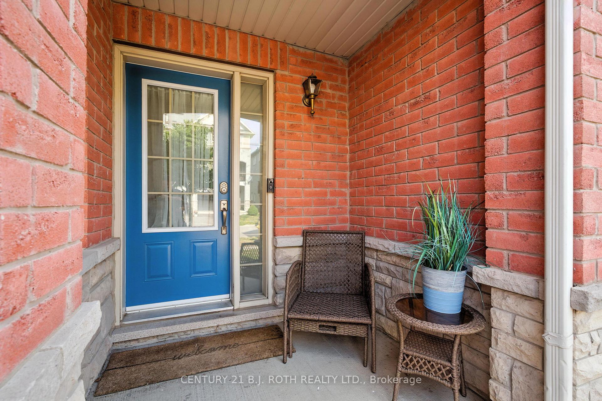 Photo 4 of 32 Linnell Street, Ajax, Central East — HOMEH