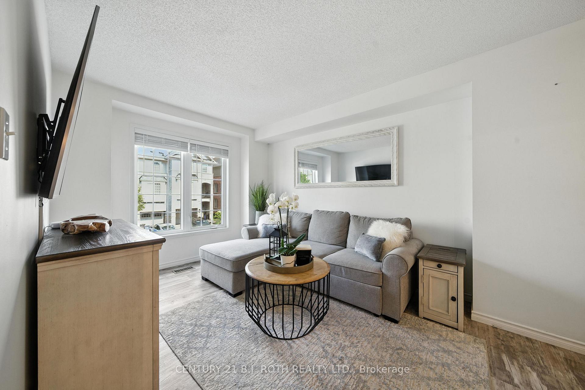 Photo 2 of 32 Linnell Street, Ajax, Central East — HOMEH