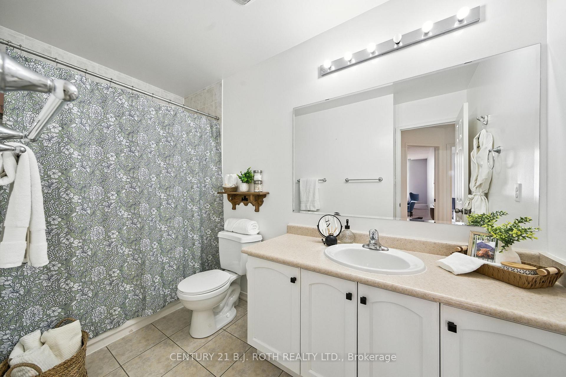 Photo 11 of 32 Linnell Street, Ajax, Central East — HOMEH