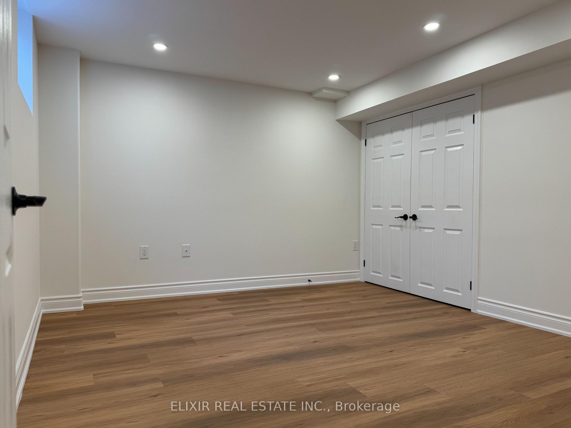 Photo 9 of 24 Knox Crescent, Whitby, Brooklin — HOMEH
