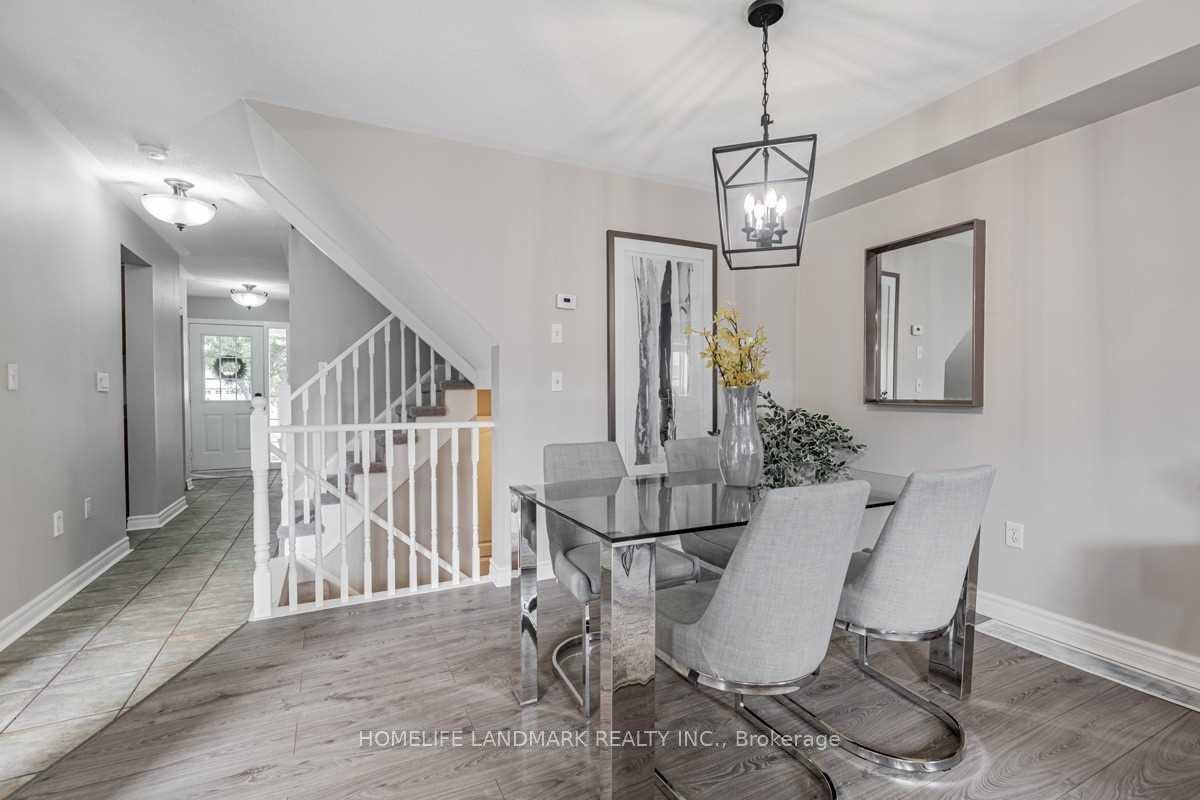Photo 4 of 25 Beaumaris Crescent, Whitby, Brooklin — HOMEH