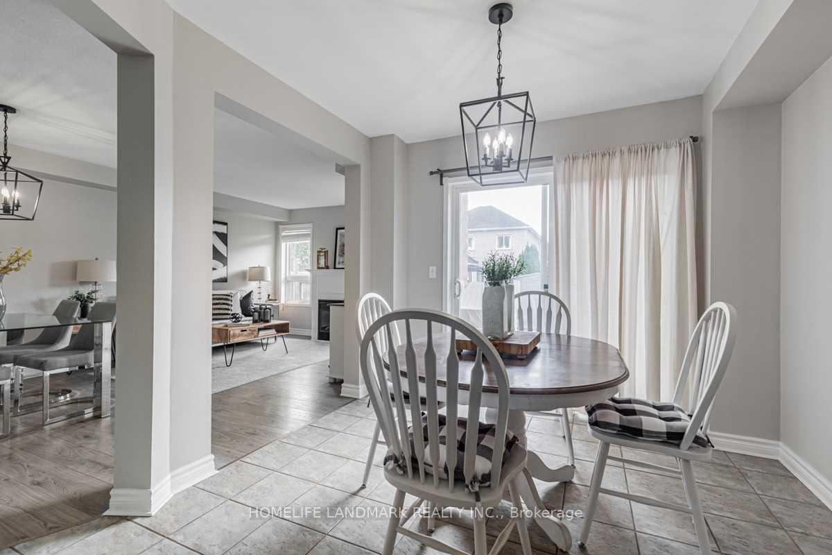 Photo 12 of 25 Beaumaris Crescent, Whitby, Brooklin — HOMEH