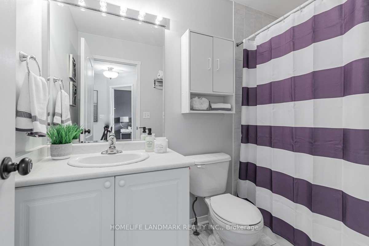 Photo 20 of 25 Beaumaris Crescent, Whitby, Brooklin — HOMEH
