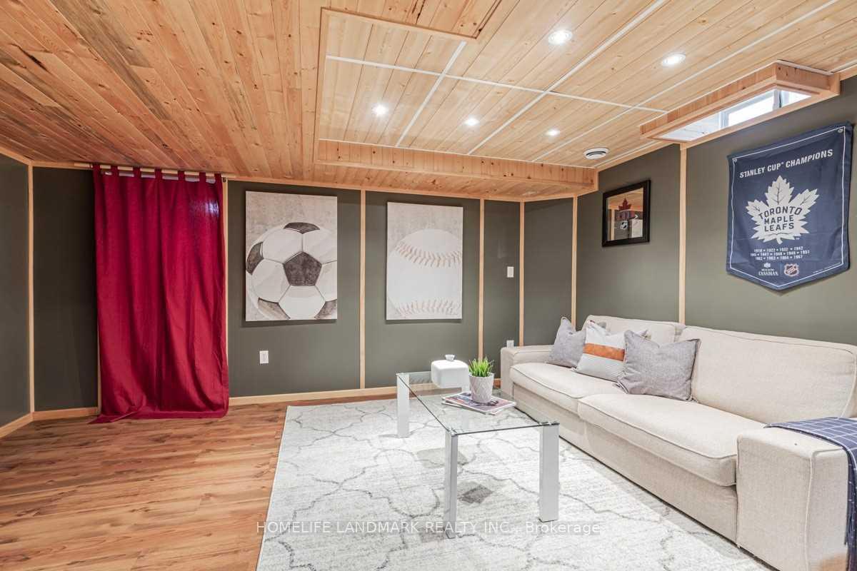 Photo 23 of 25 Beaumaris Crescent, Whitby, Brooklin — HOMEH