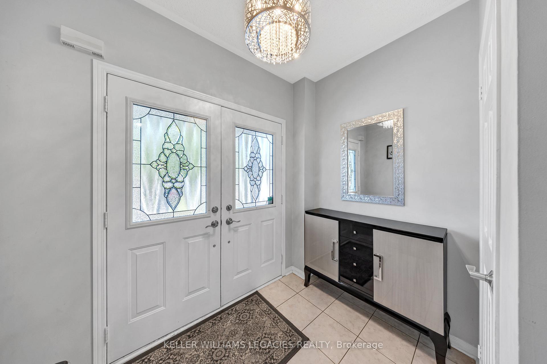 Photo 2 of 11 Neuchatel Avenue, Vaughan, Vellore Village — HOMEH