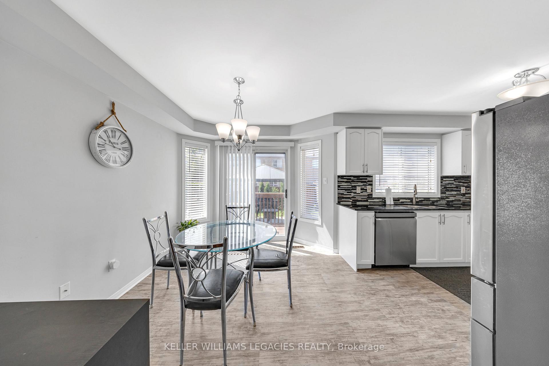Photo 13 of 11 Neuchatel Avenue, Vaughan, Vellore Village — HOMEH