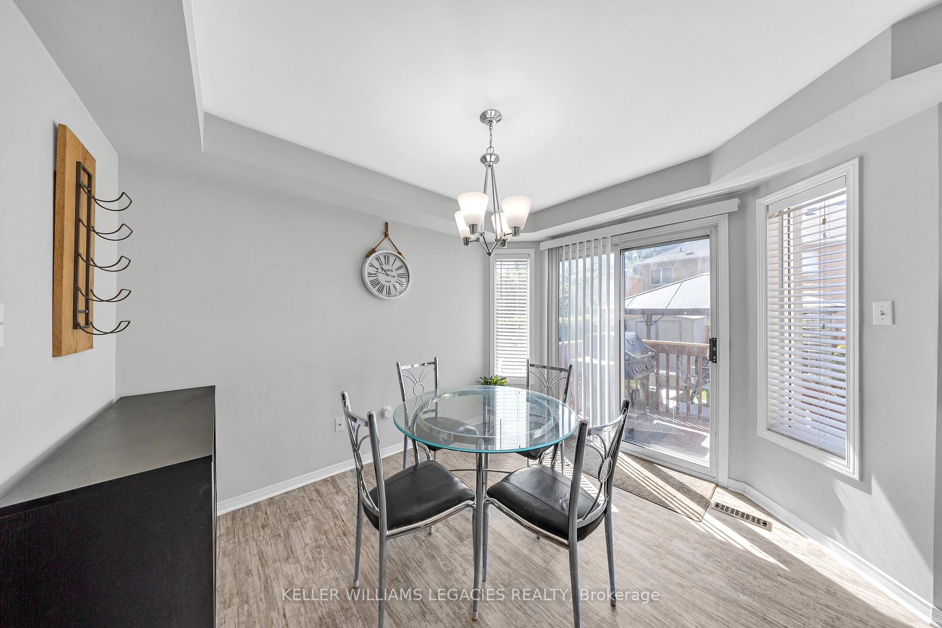 Photo 14 of 11 Neuchatel Avenue, Vaughan, Vellore Village — HOMEH