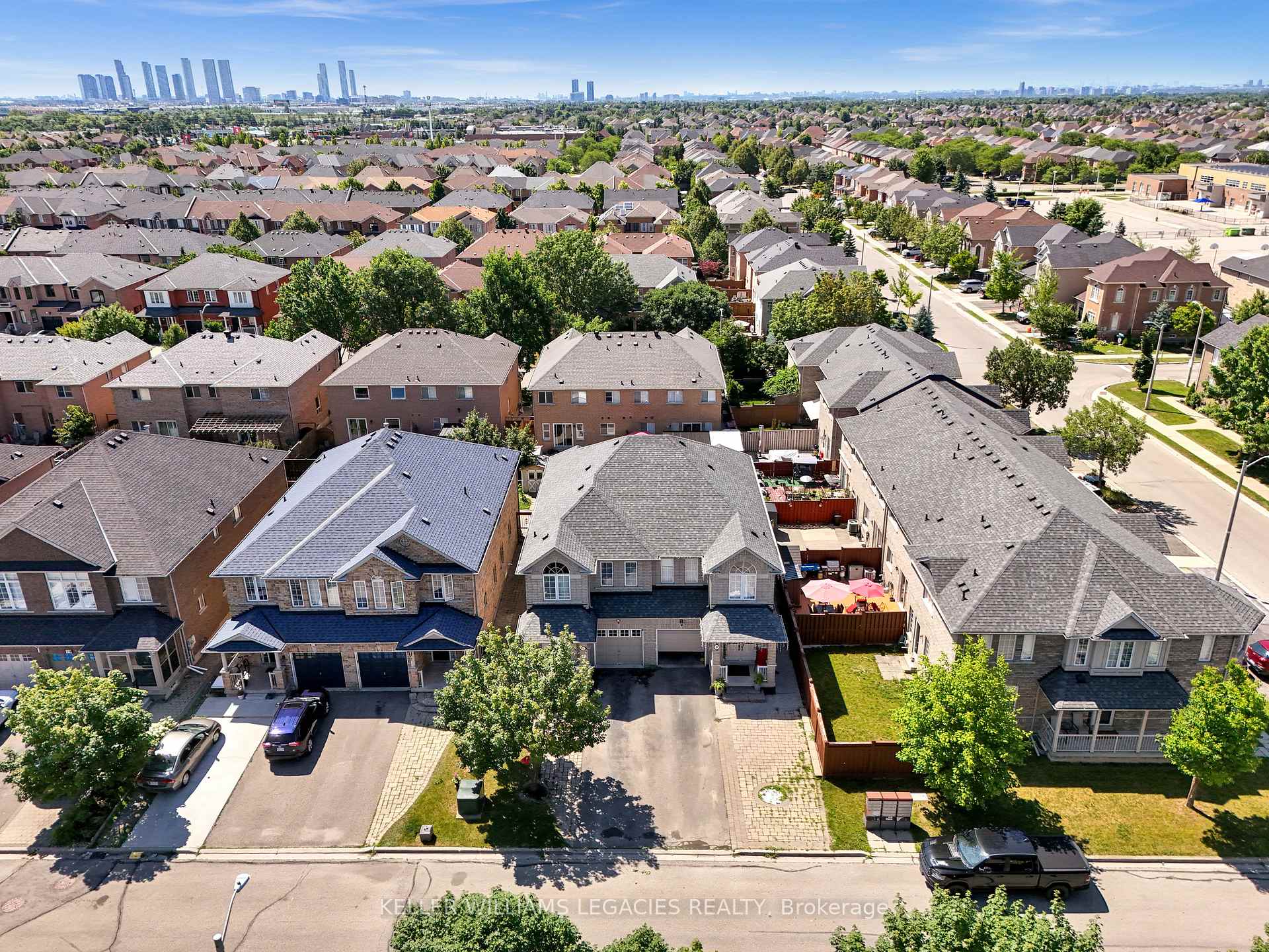 Photo 46 of 11 Neuchatel Avenue, Vaughan, Vellore Village — HOMEH