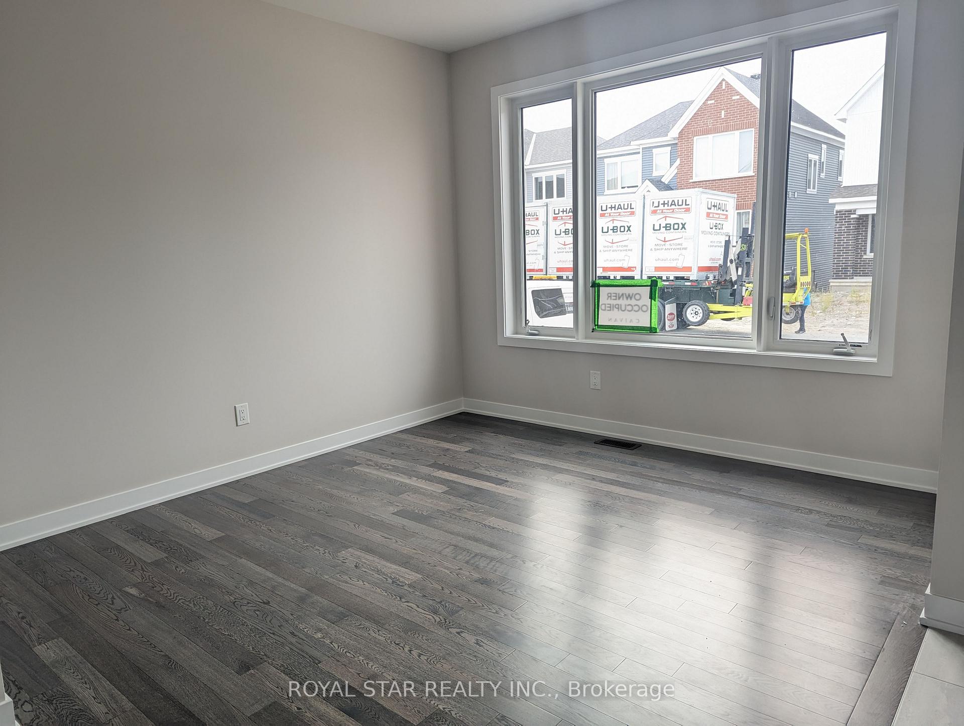 Photo 4 of 788 Eminence Street, Ottawa, Barrhaven - Half Moon Bay — HOMEH