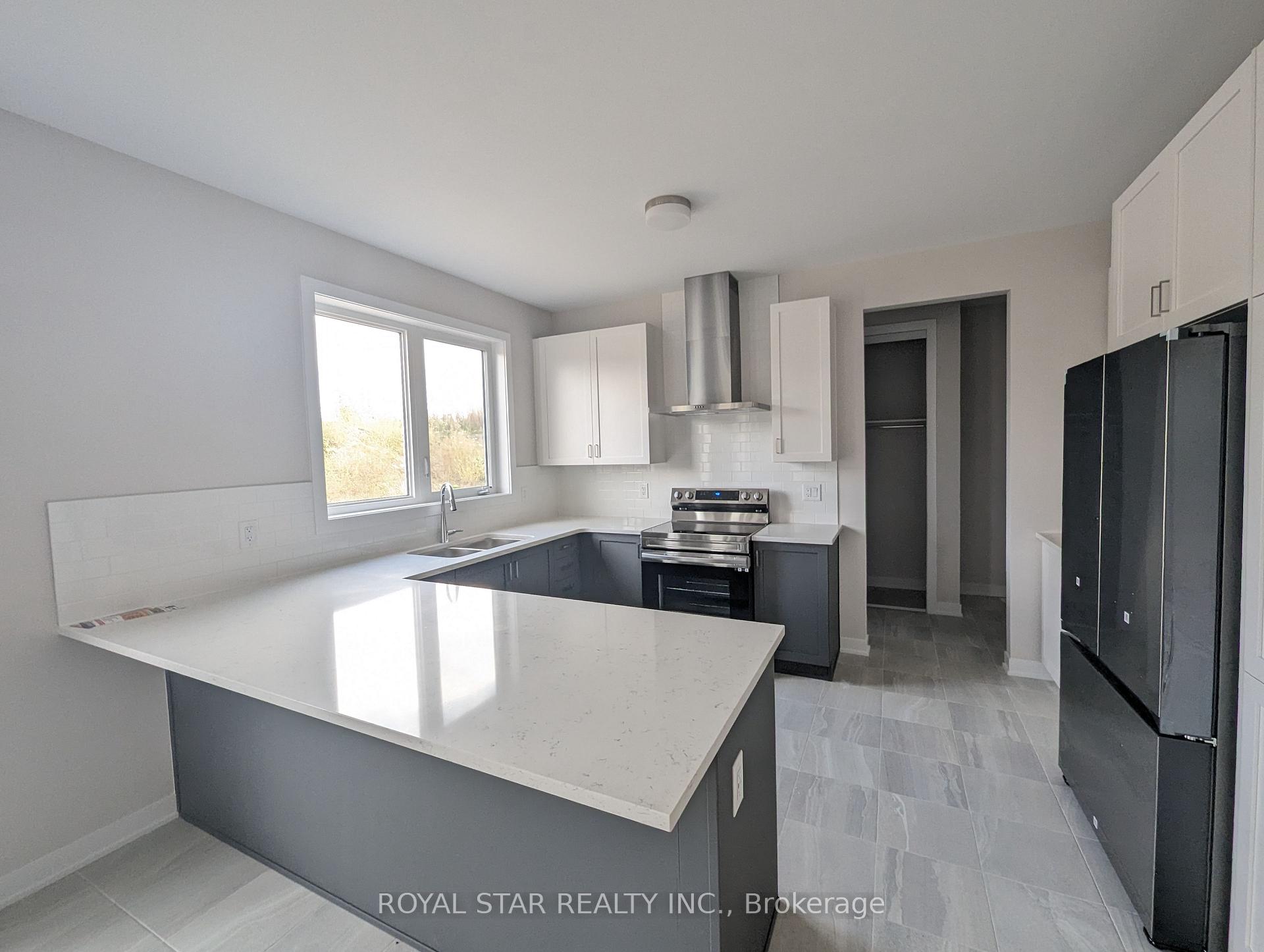 Photo 5 of 788 Eminence Street, Ottawa, Barrhaven - Half Moon Bay — HOMEH