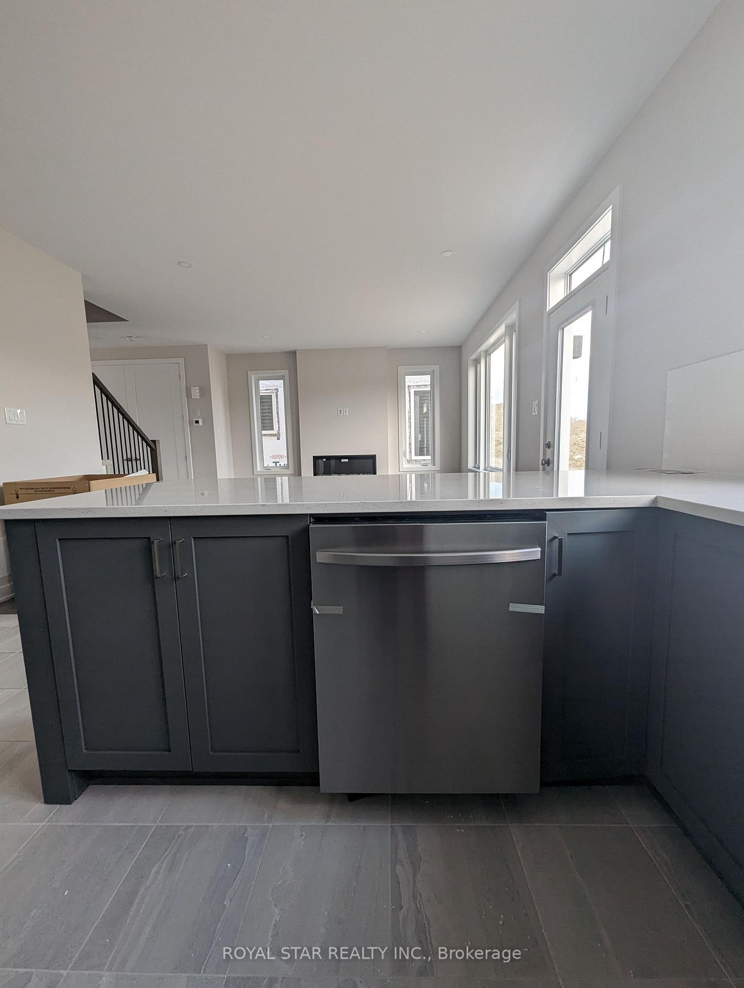 Photo 9 of 788 Eminence Street, Ottawa, Barrhaven - Half Moon Bay — HOMEH