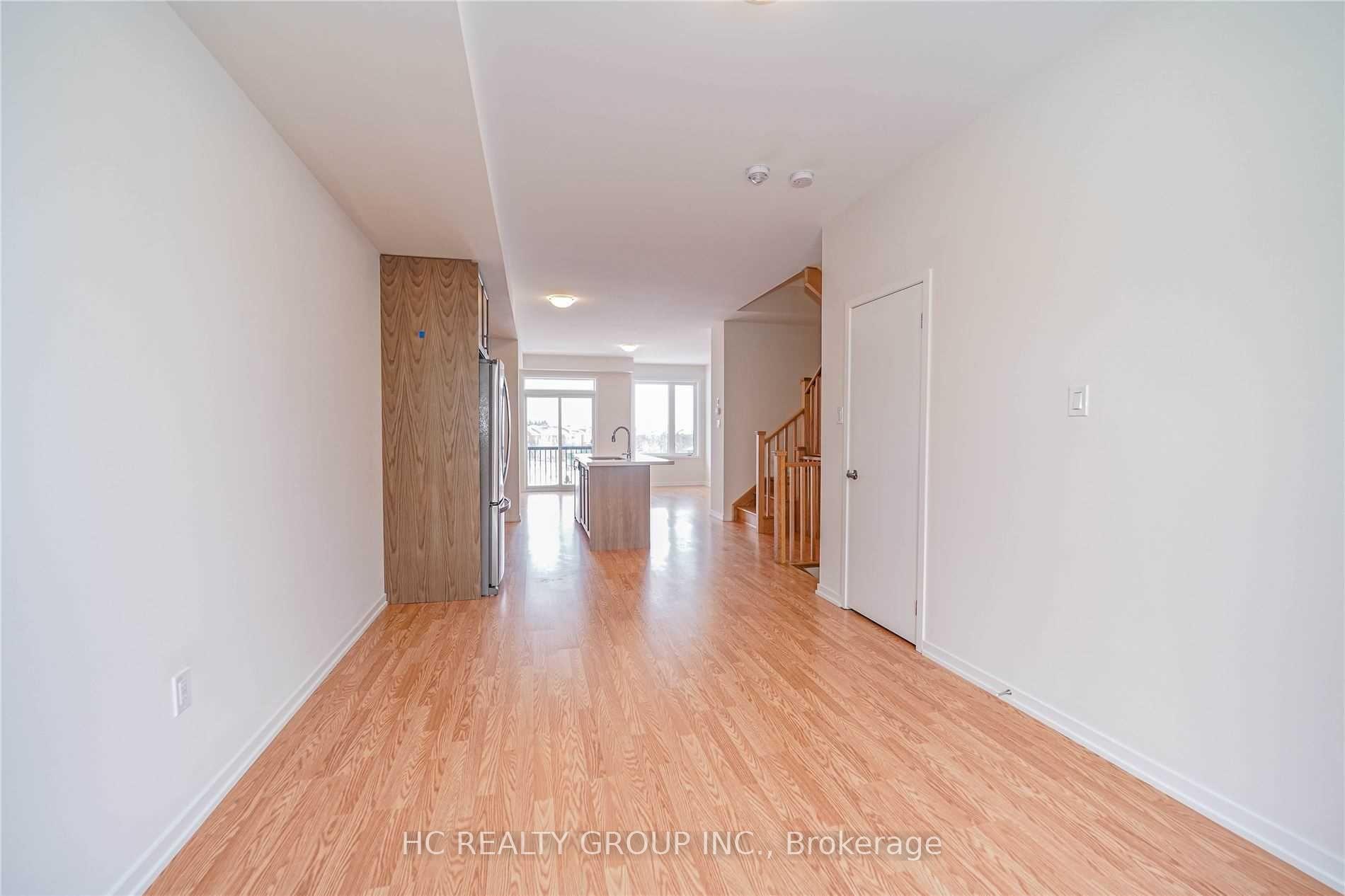 Photo 6 of 33 Rattenbury Road, Vaughan, Patterson — HOMEH