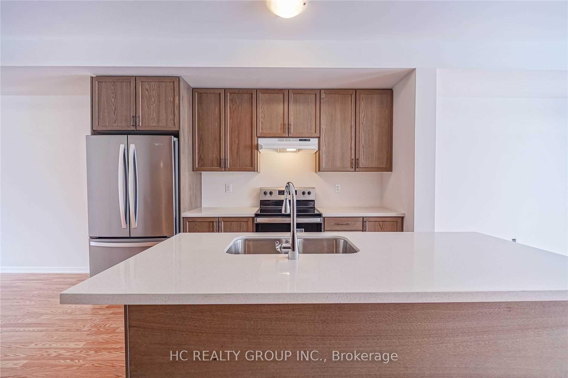 Photo 9 of 33 Rattenbury Road, Vaughan, Patterson — HOMEH