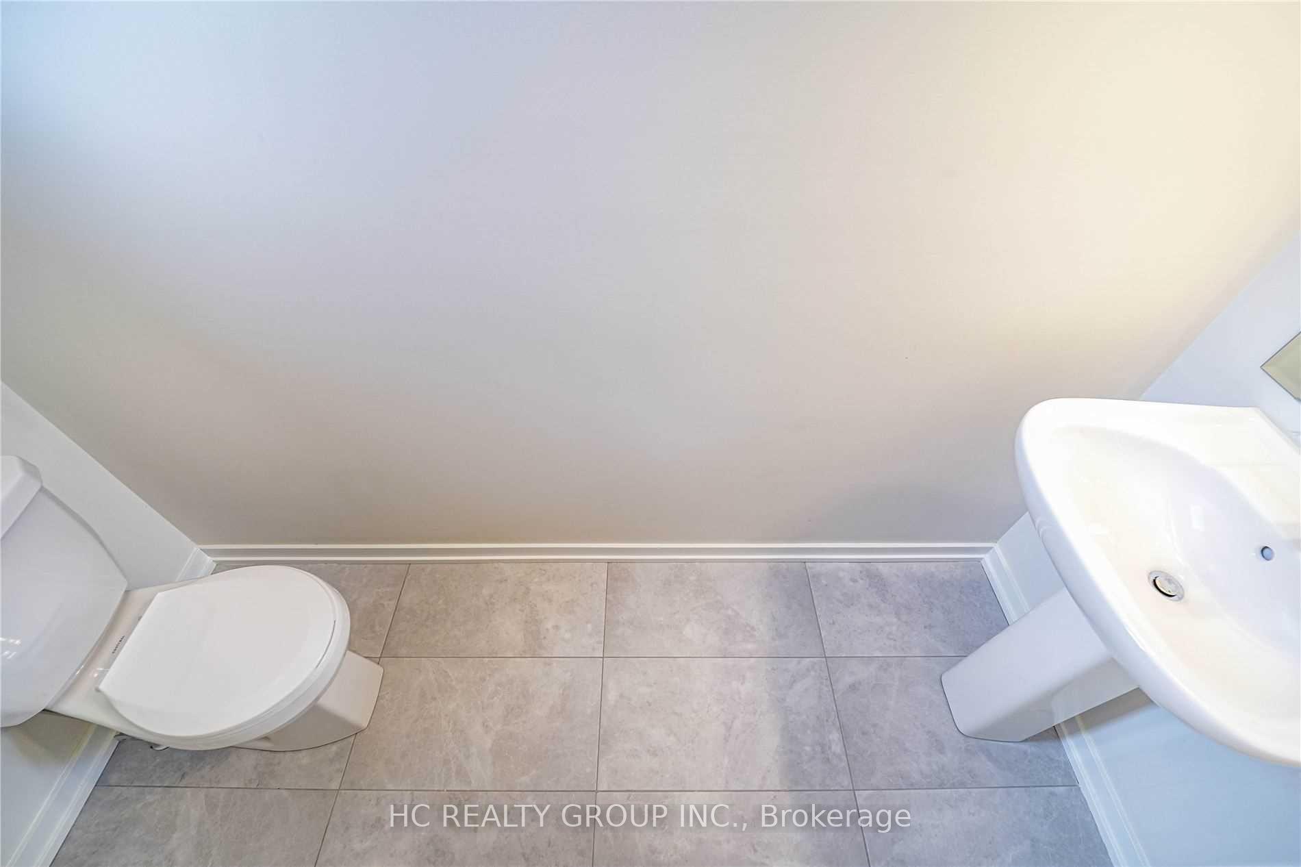 Photo 16 of 33 Rattenbury Road, Vaughan, Patterson — HOMEH