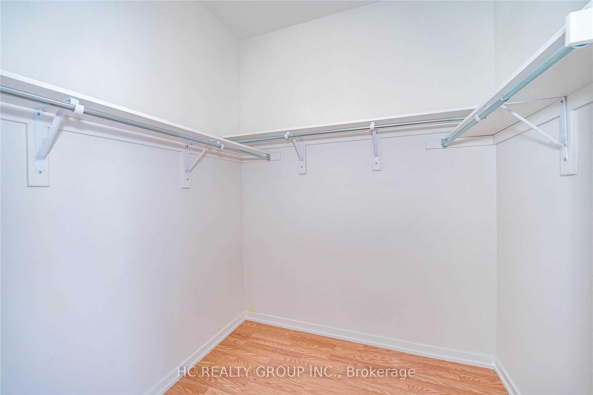 Photo 22 of 33 Rattenbury Road, Vaughan, Patterson — HOMEH