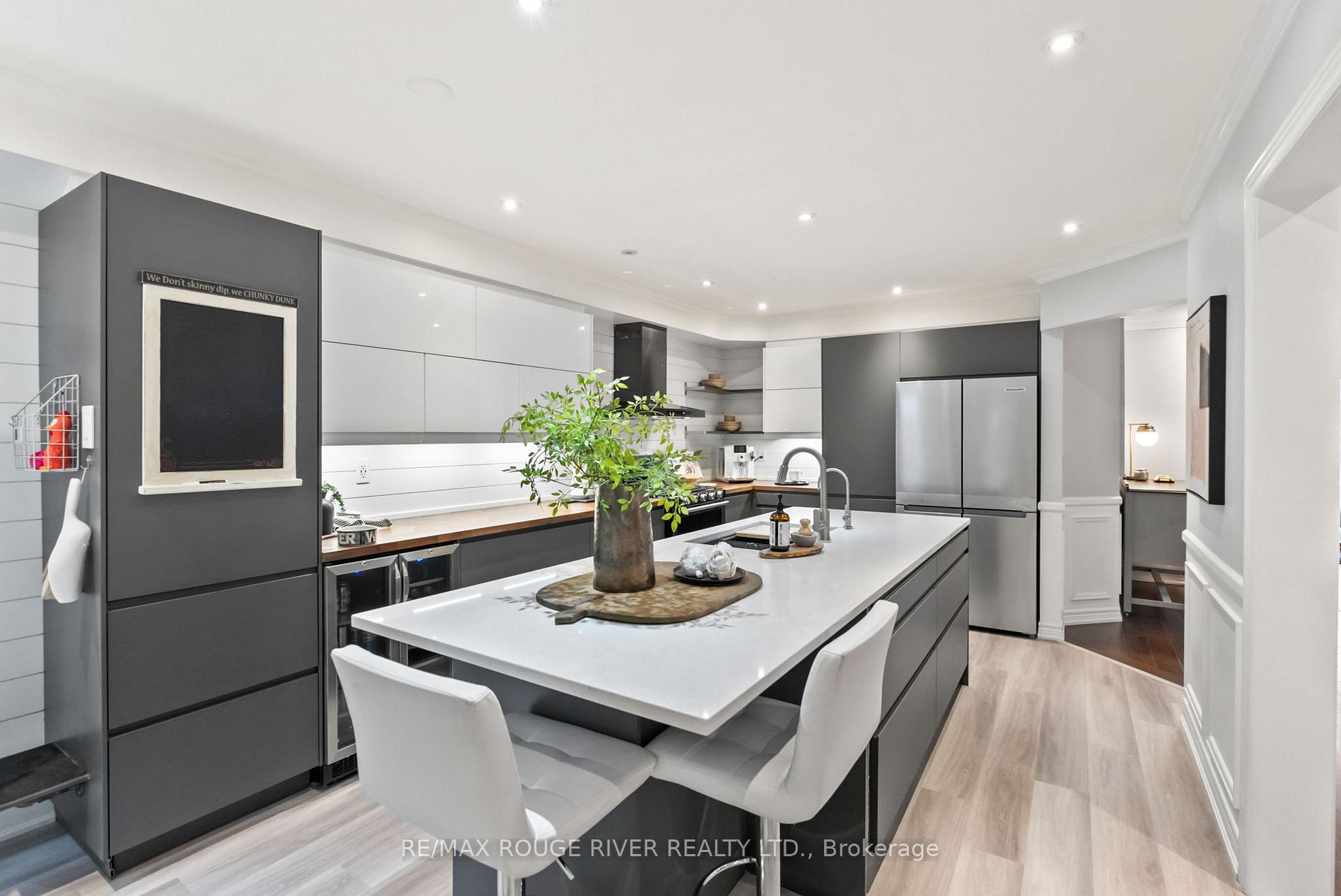 Photo 10 of 53 Cranborne Crescent, Whitby, Brooklin — HOMEH