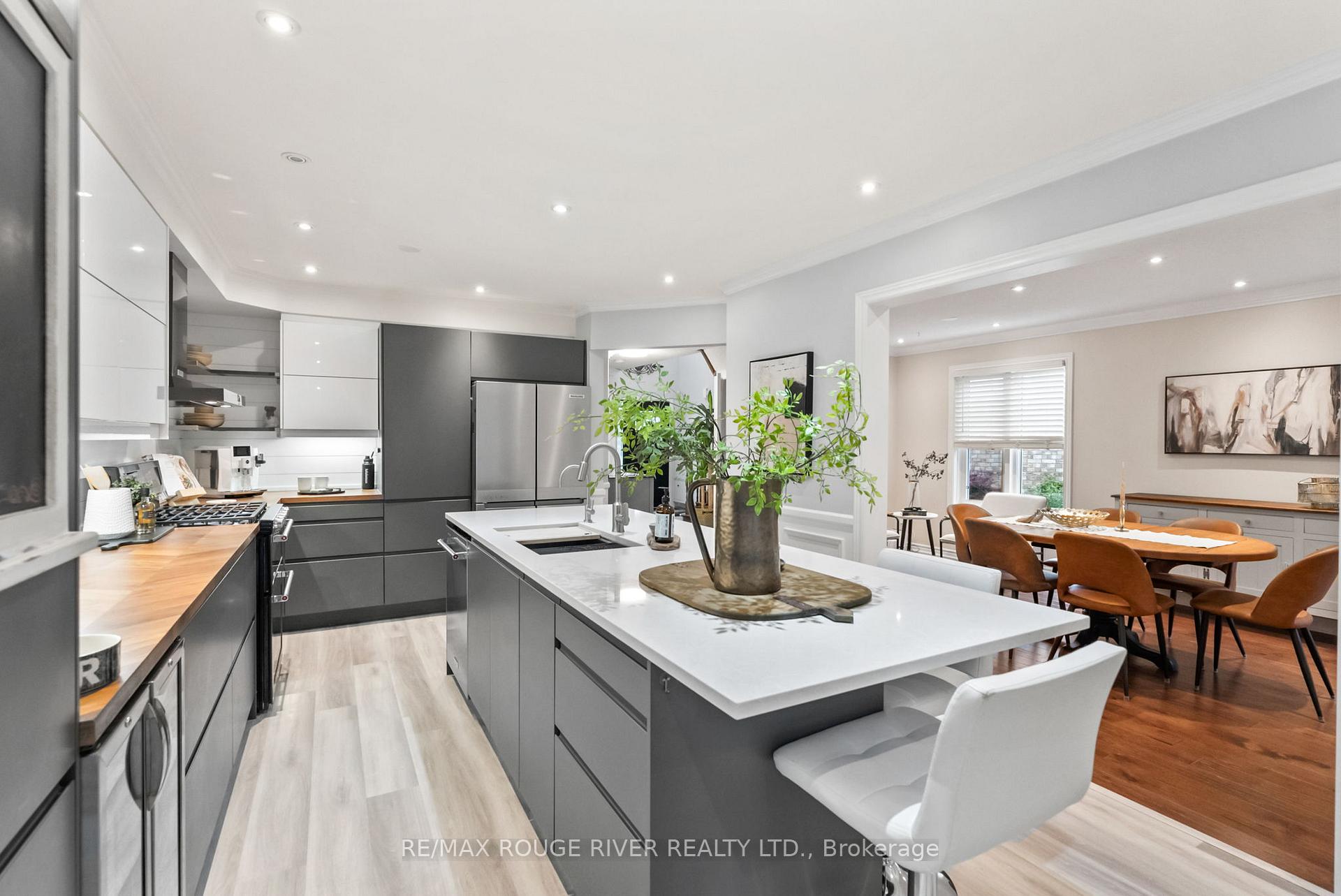 Photo 12 of 53 Cranborne Crescent, Whitby, Brooklin — HOMEH