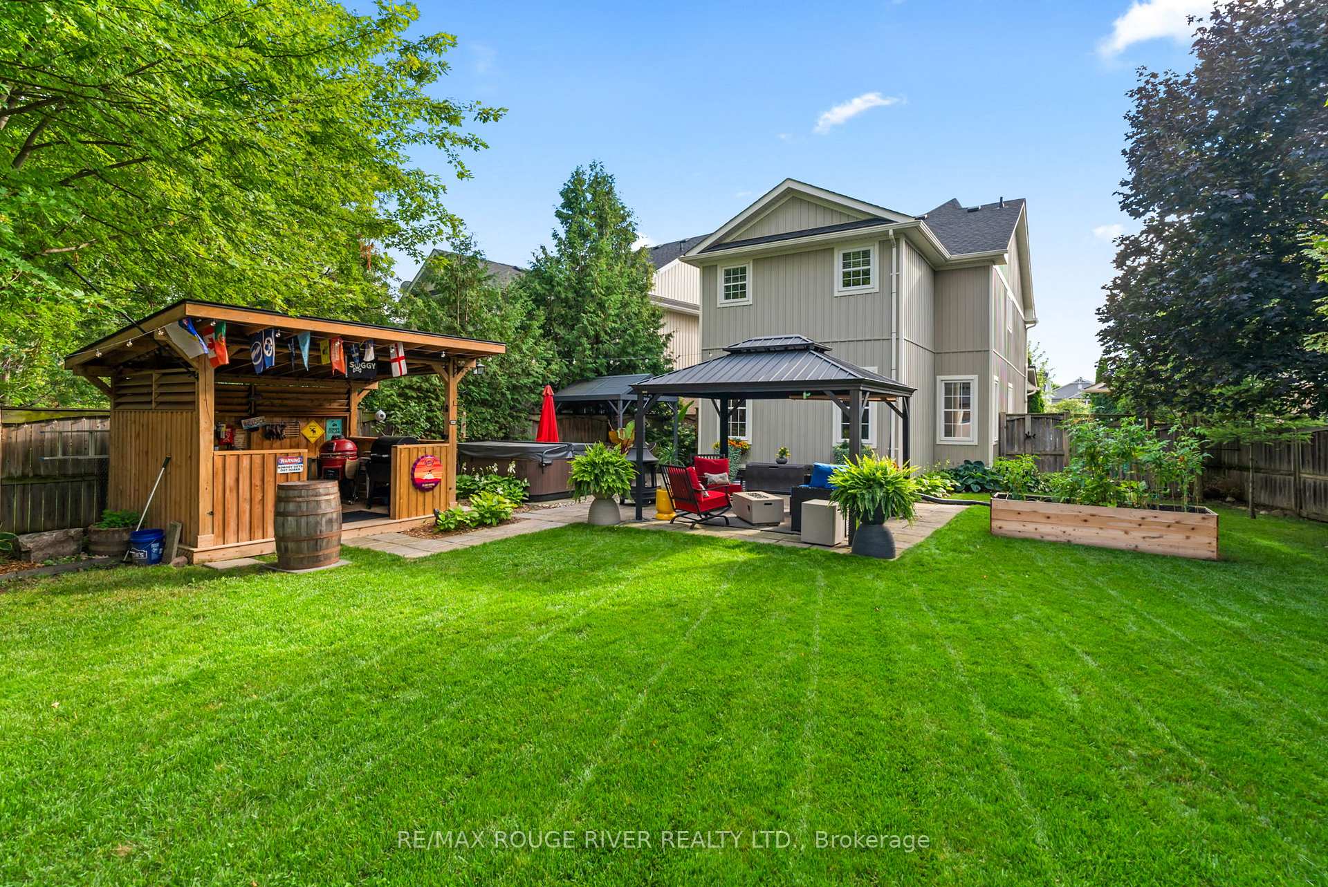 Photo 48 of 53 Cranborne Crescent, Whitby, Brooklin — HOMEH