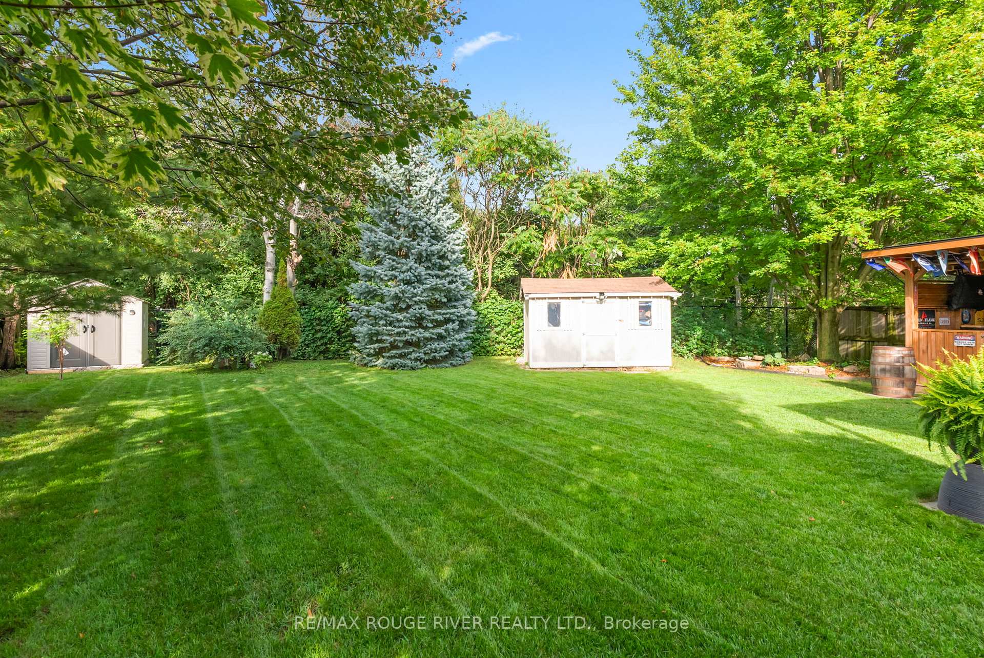 Photo 49 of 53 Cranborne Crescent, Whitby, Brooklin — HOMEH