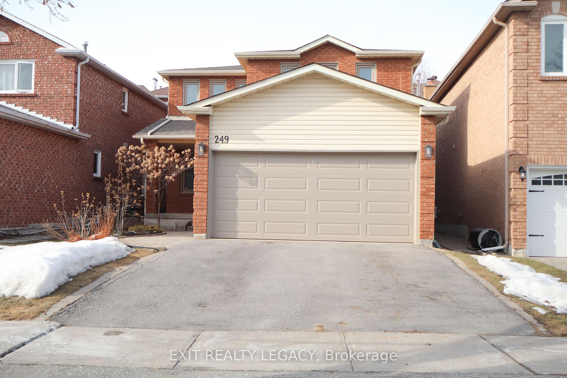 Photo 1 of 249 Thornway Avenue, Vaughan, Brownridge — HOMEH