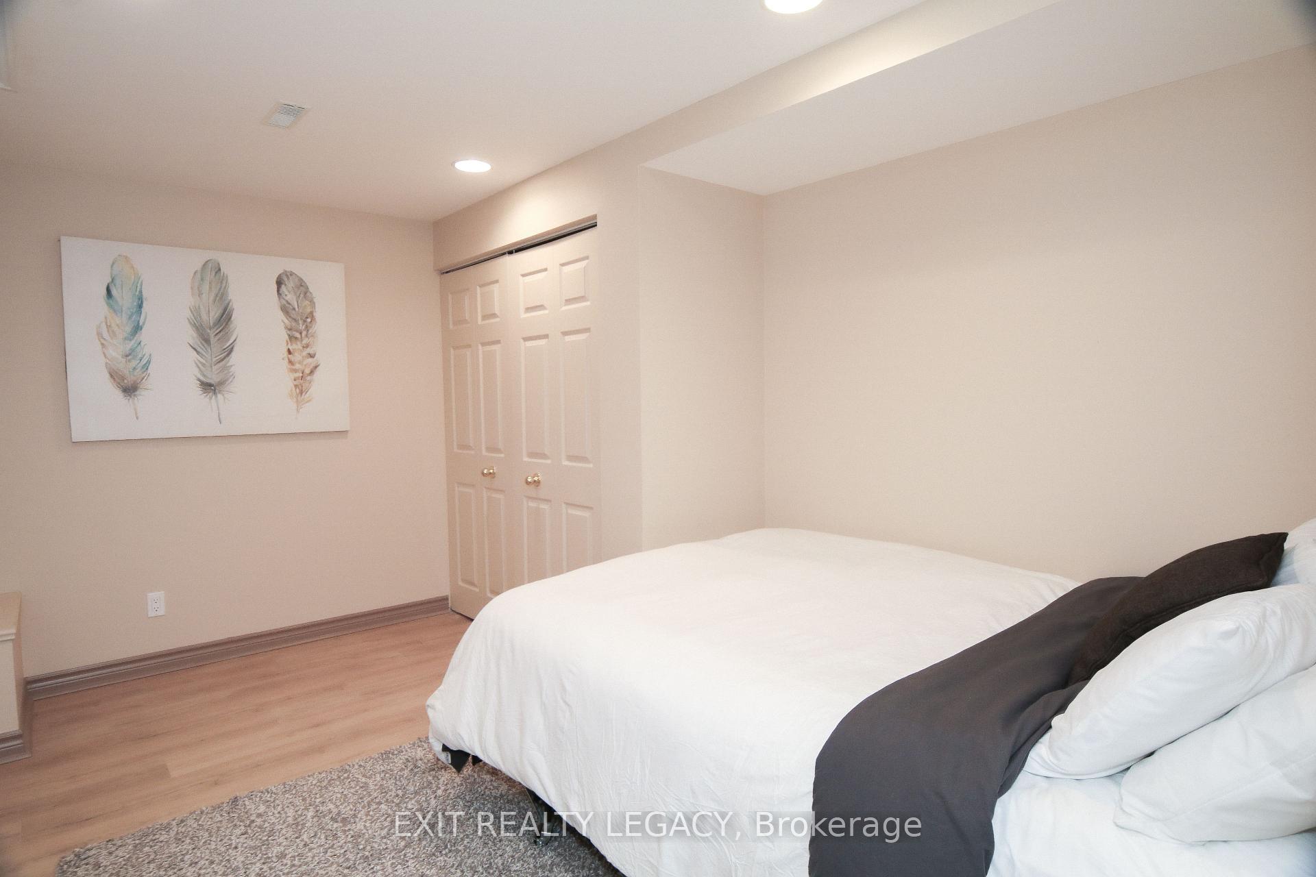 Photo 13 of 249 Thornway Avenue, Vaughan, Brownridge — HOMEH