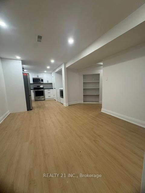 Photo 5 of 104 Large Crescent, Ajax, Central West — HOMEH
