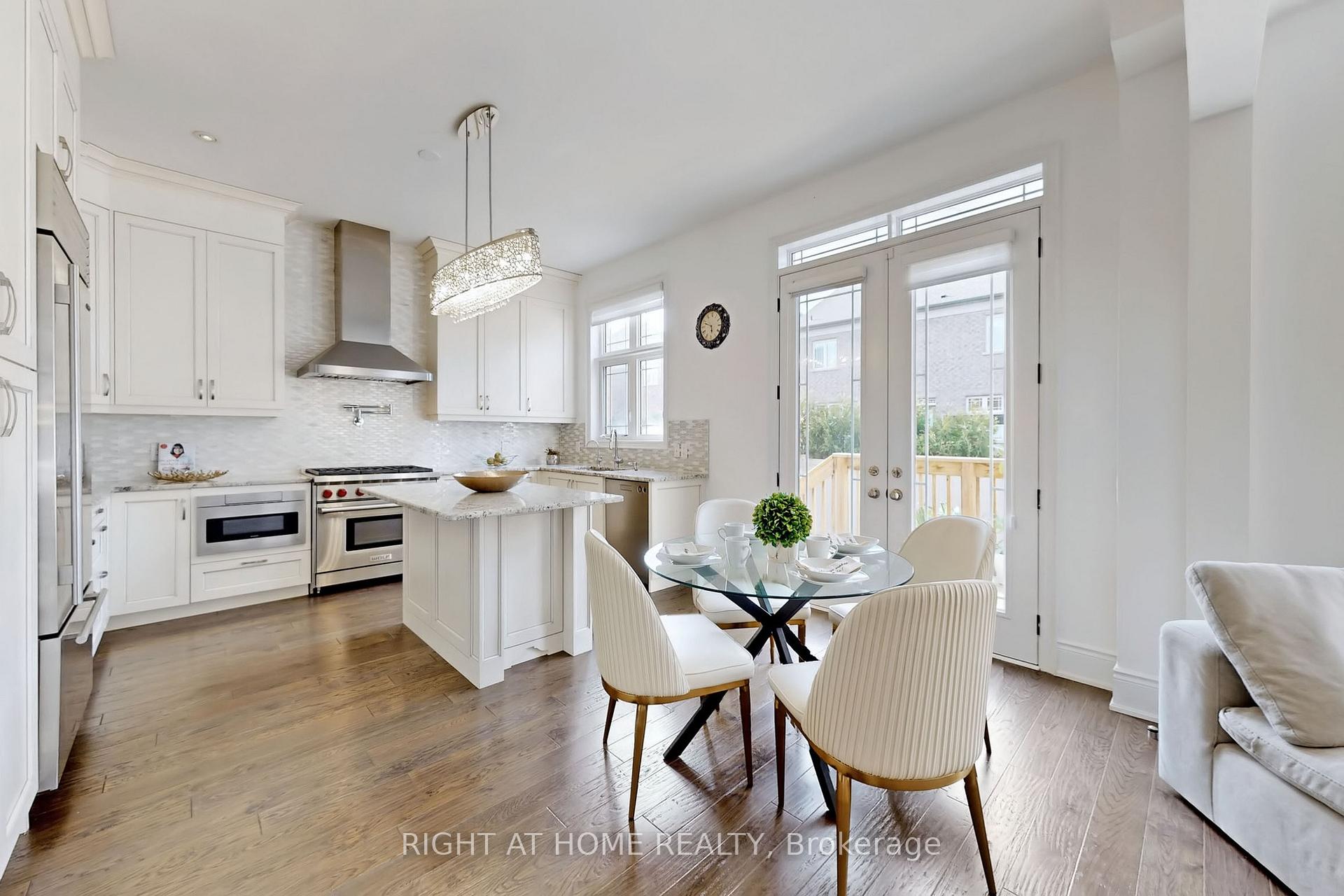 Photo 15 of 18 Condor Way, Vaughan, Kleinburg — HOMEH