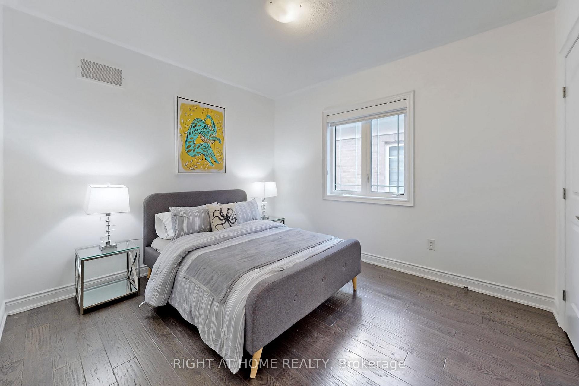 Photo 27 of 18 Condor Way, Vaughan, Kleinburg — HOMEH