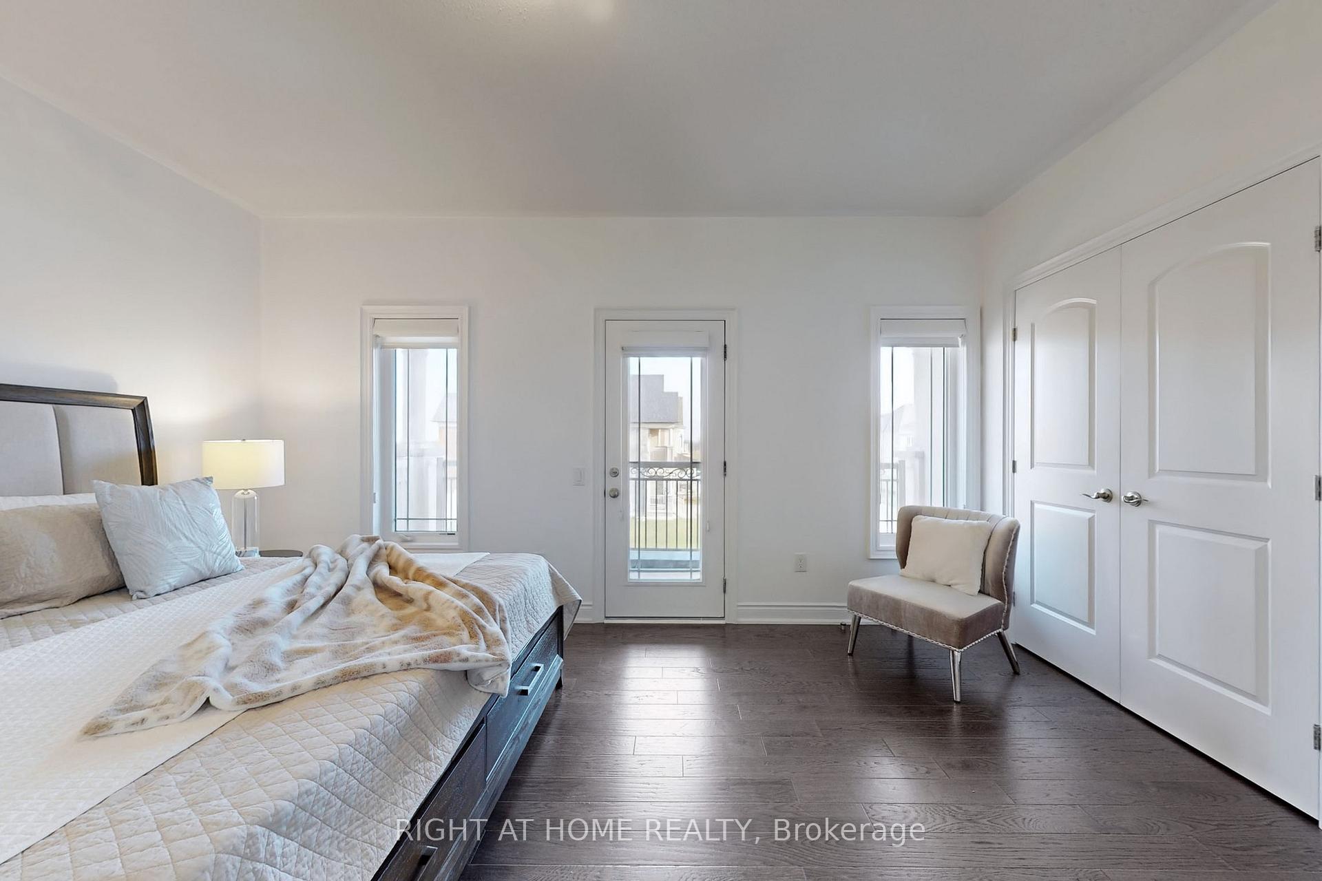 Photo 30 of 18 Condor Way, Vaughan, Kleinburg — HOMEH