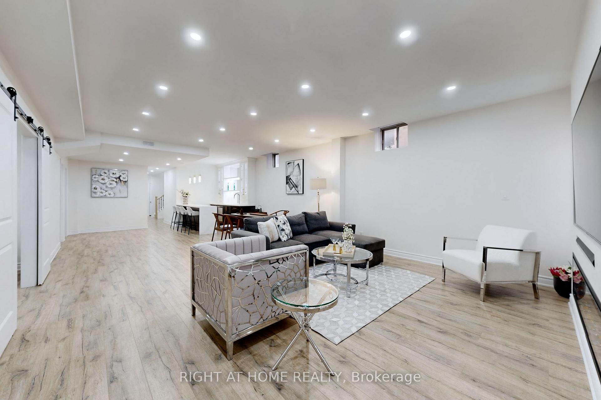 Photo 31 of 18 Condor Way, Vaughan, Kleinburg — HOMEH