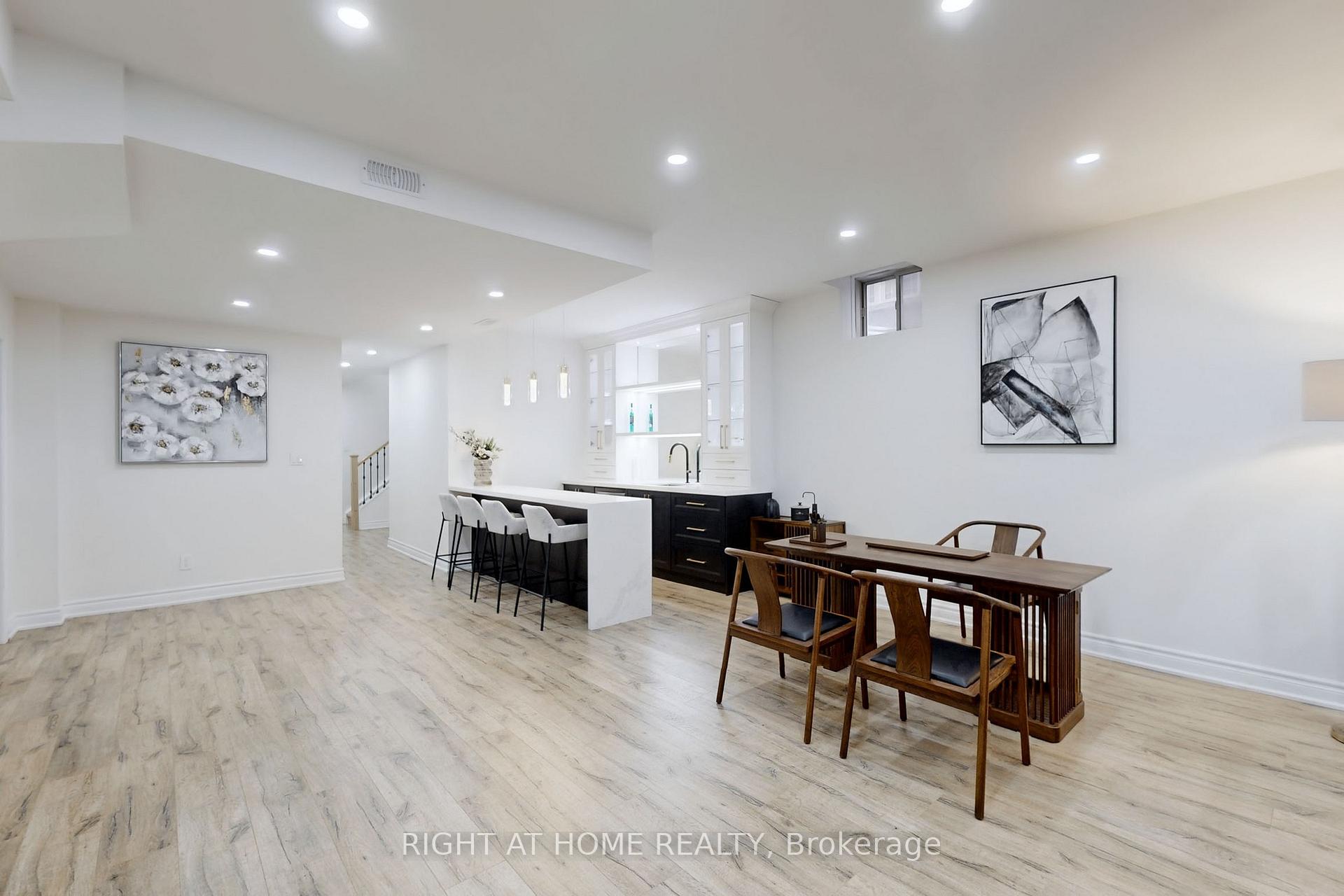 Photo 35 of 18 Condor Way, Vaughan, Kleinburg — HOMEH