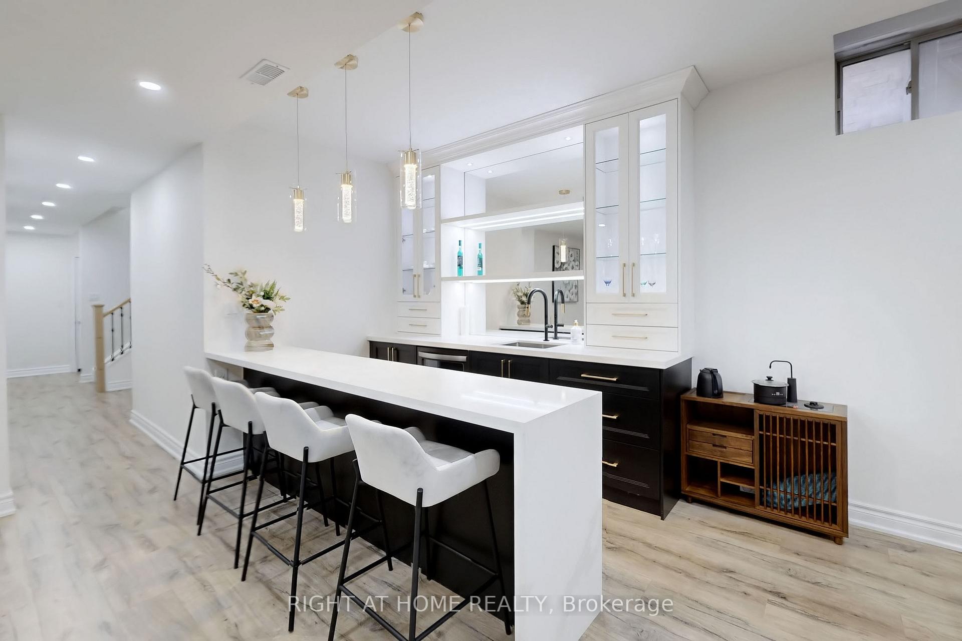 Photo 37 of 18 Condor Way, Vaughan, Kleinburg — HOMEH