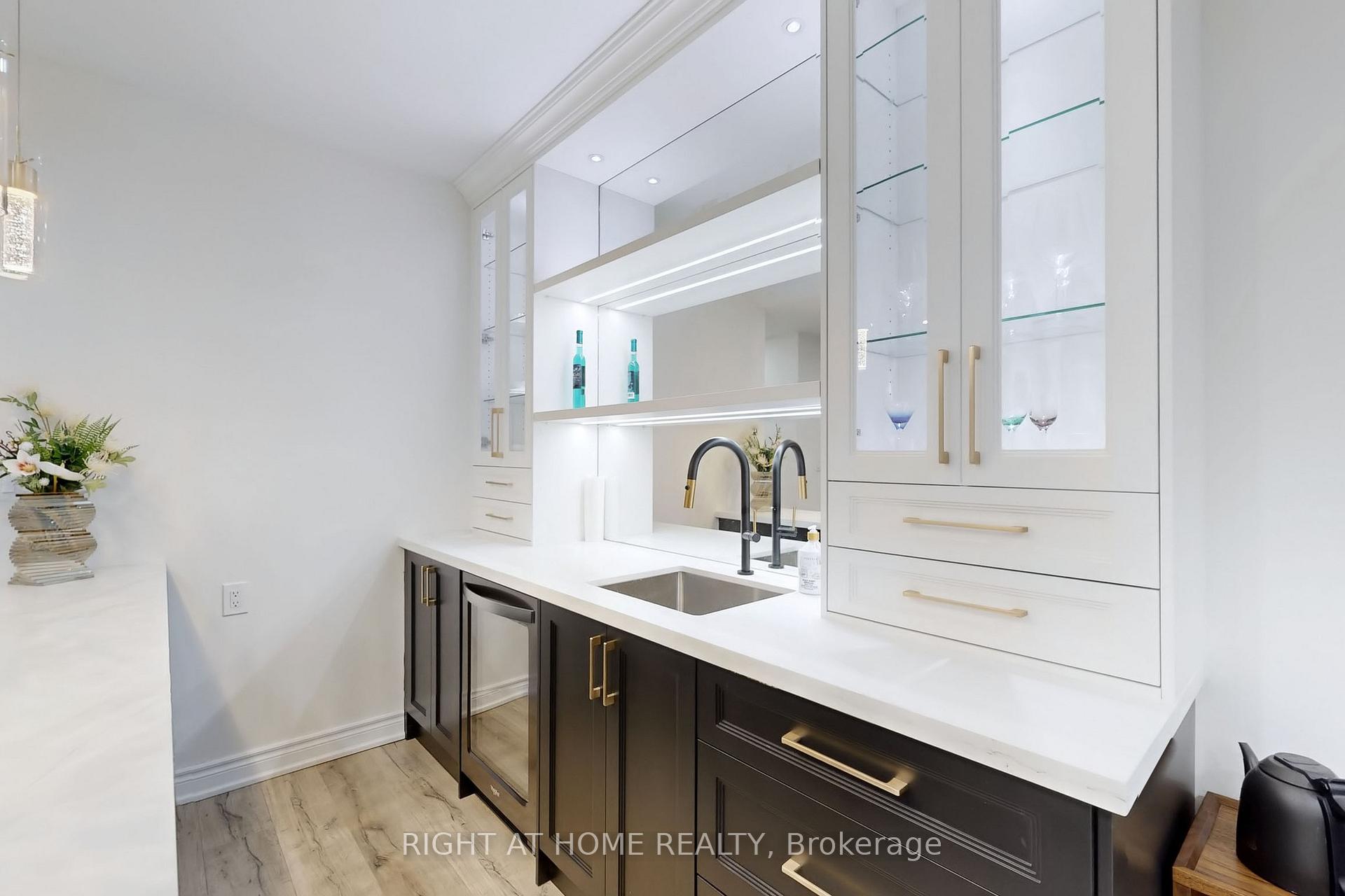 Photo 38 of 18 Condor Way, Vaughan, Kleinburg — HOMEH