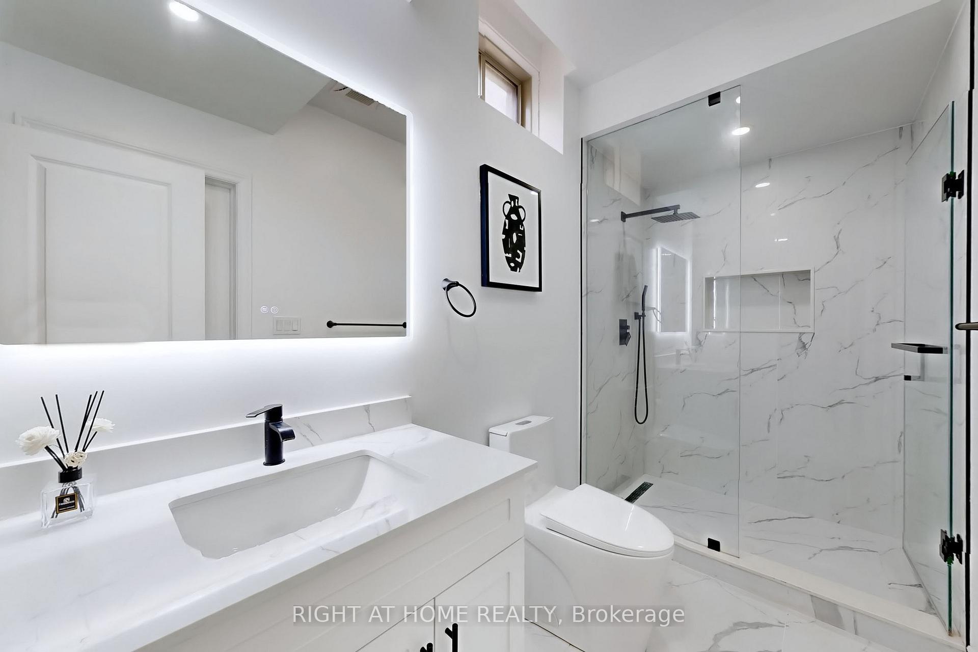 Photo 39 of 18 Condor Way, Vaughan, Kleinburg — HOMEH