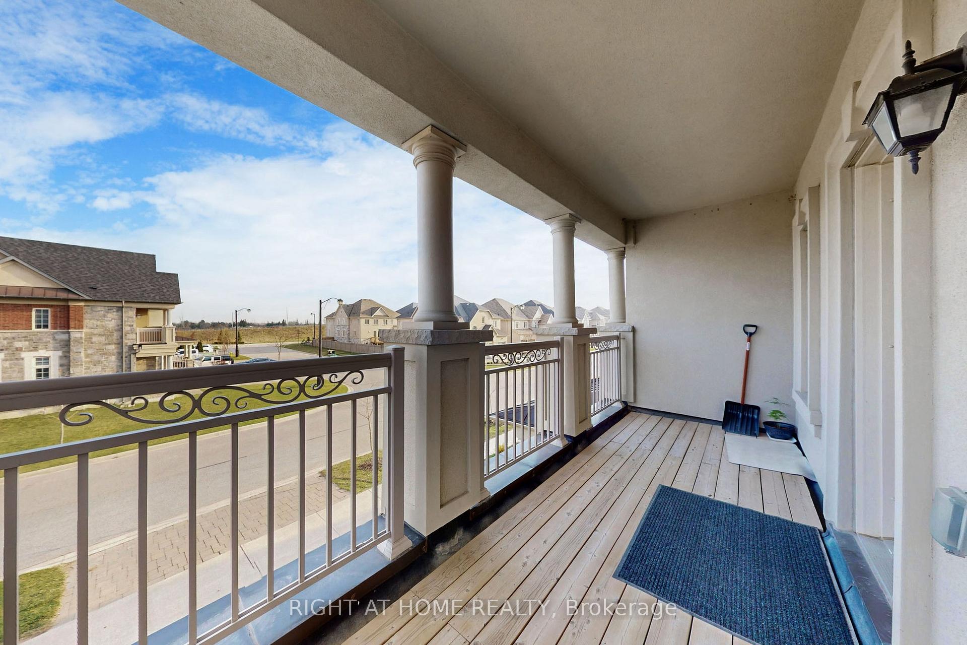 Photo 40 of 18 Condor Way, Vaughan, Kleinburg — HOMEH