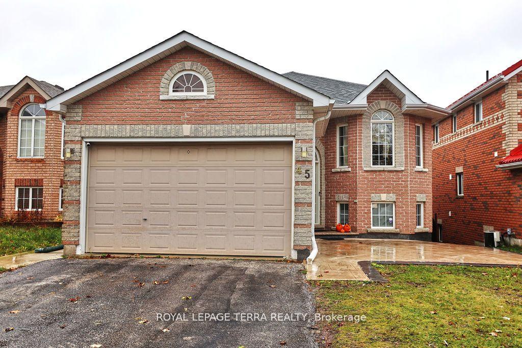 Photo 2 of 45 Peregrine Road, Barrie, Little Lake — HOMEH