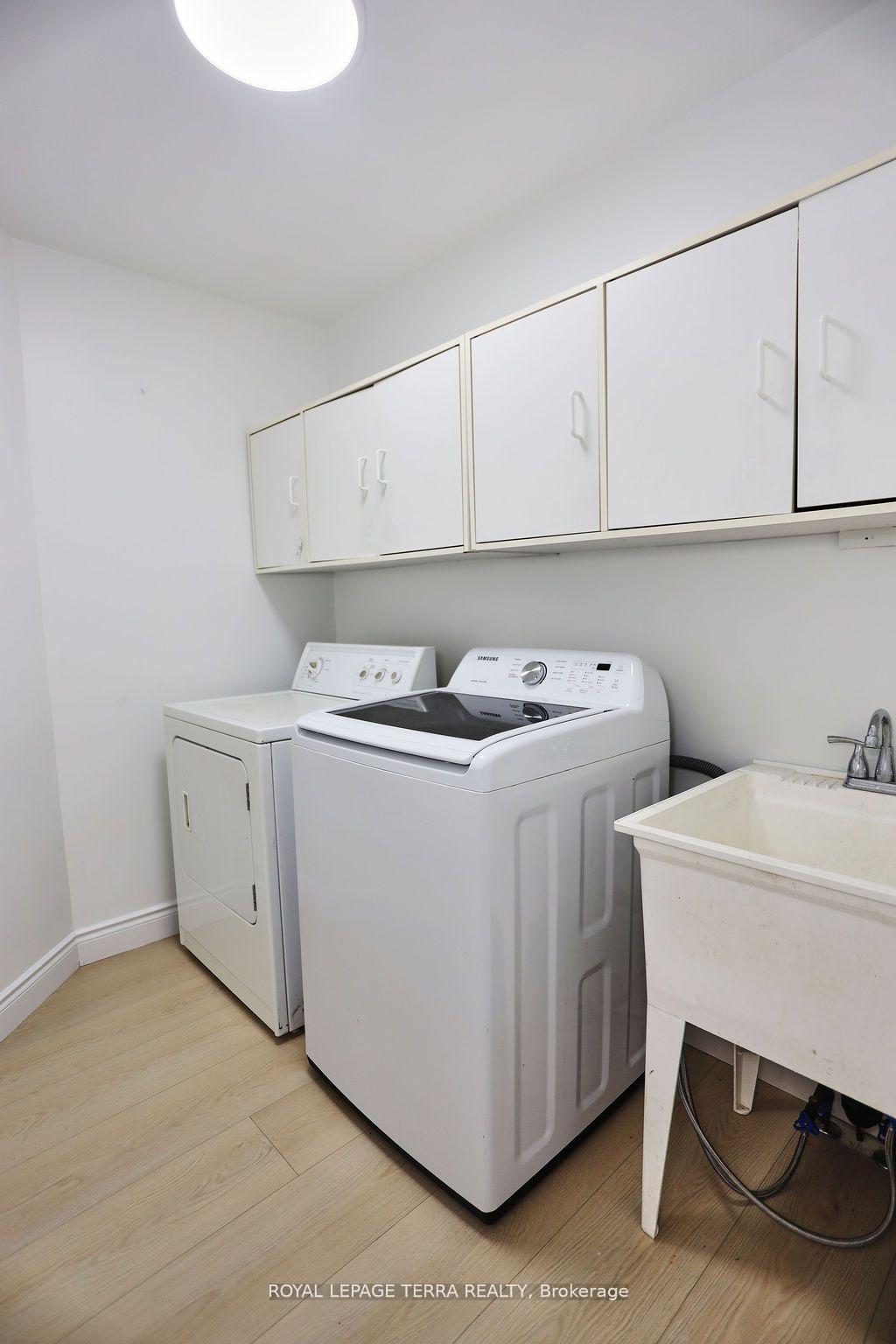 Photo 23 of 45 Peregrine Road, Barrie, Little Lake — HOMEH
