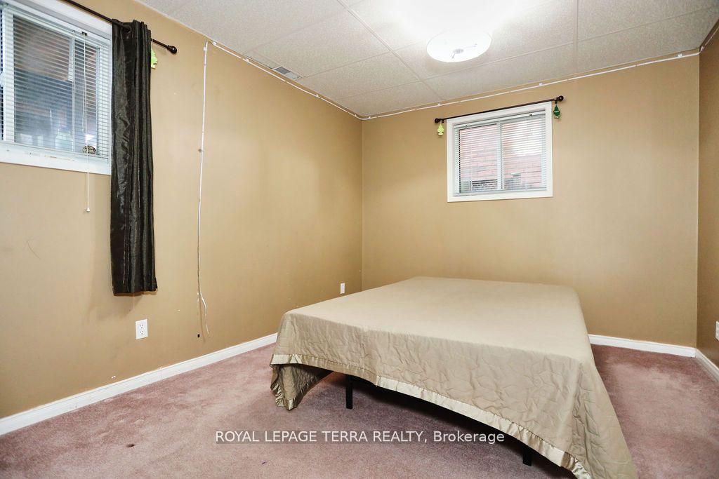 Photo 30 of 45 Peregrine Road, Barrie, Little Lake — HOMEH