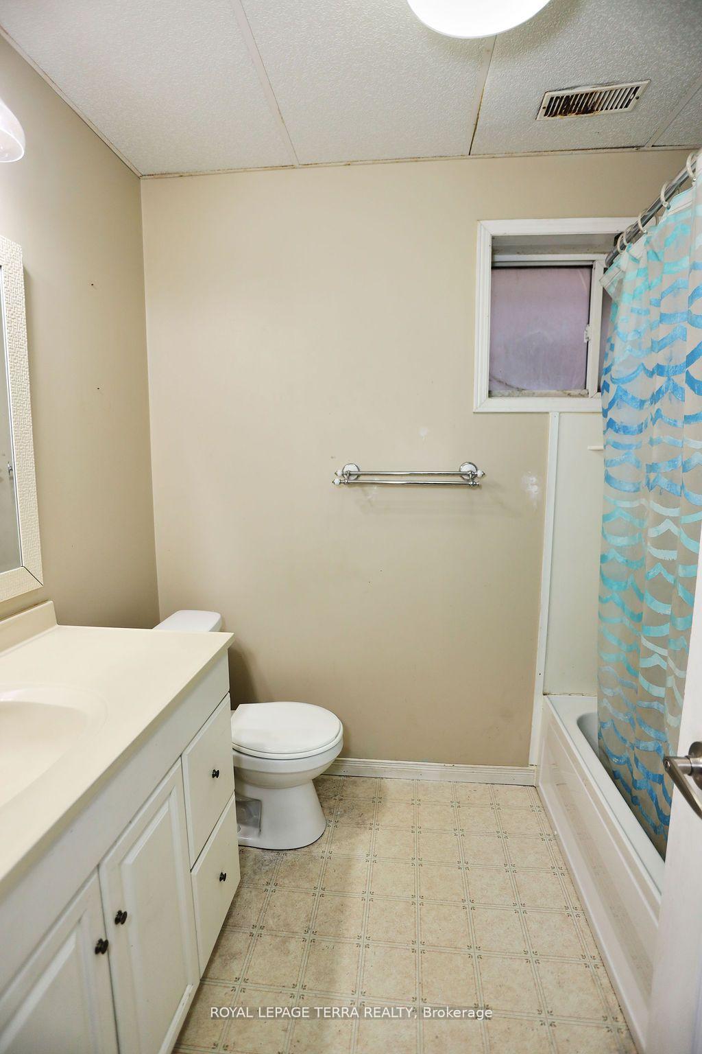 Photo 27 of 45 Peregrine Road, Barrie, Little Lake — HOMEH